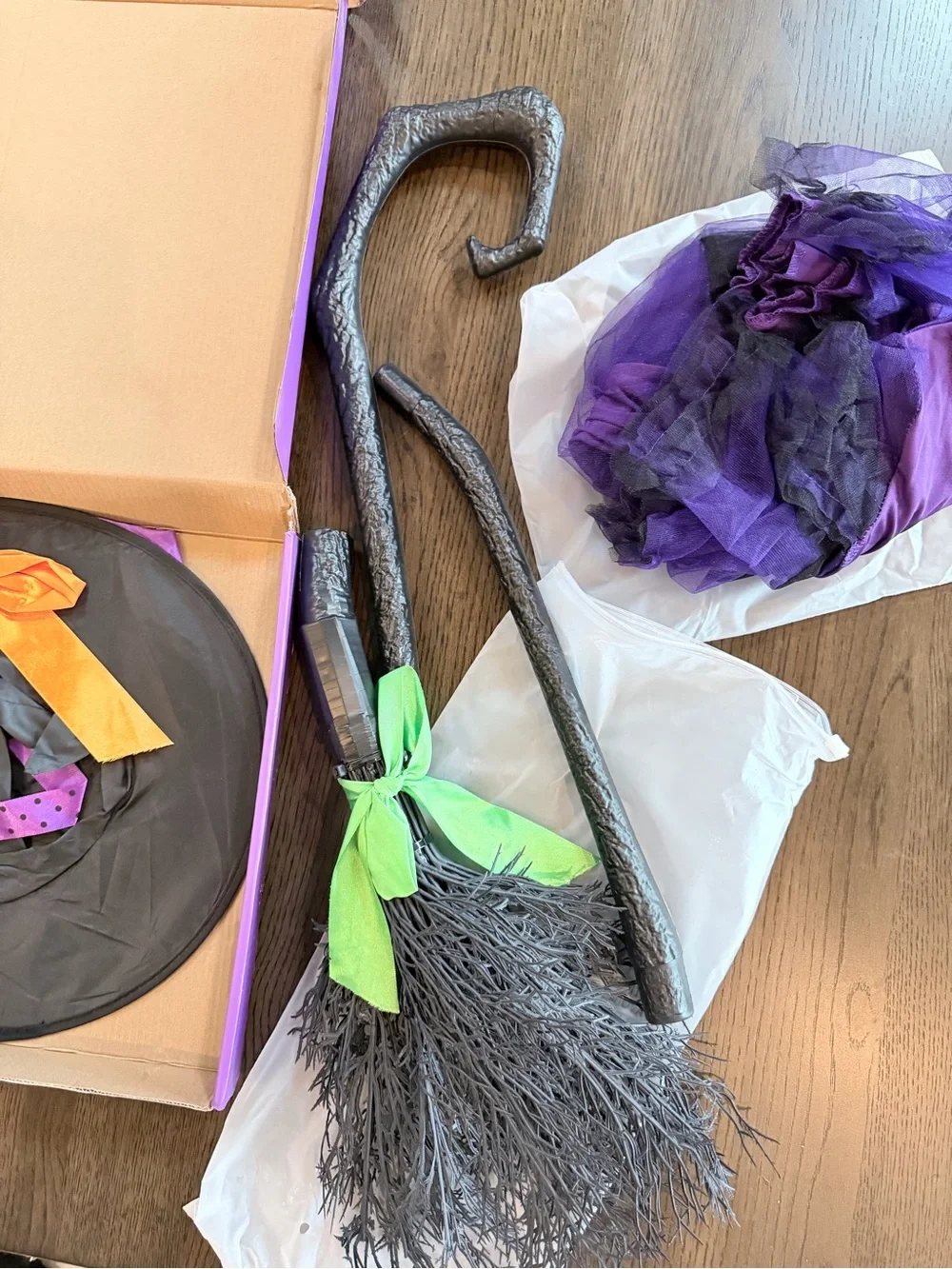 NWT Kids Medium (5/6) Purple Witch Costume Dress with Hat and Broom
